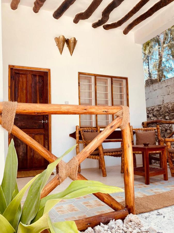 Helwas Zanzibar Beach Hotel Bwejuu Exterior photo