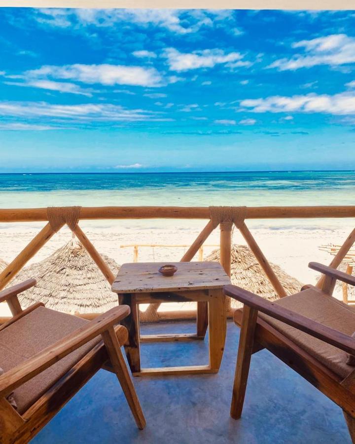 Helwas Zanzibar Beach Hotel Bwejuu Exterior photo