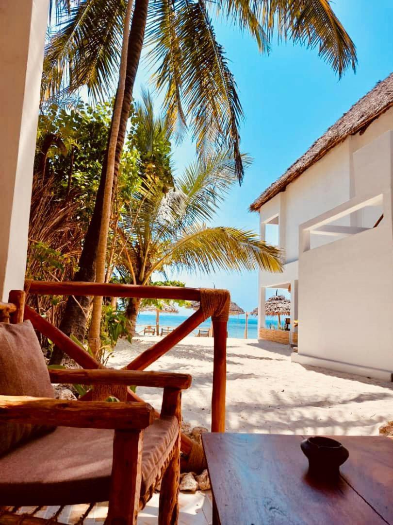 Helwas Zanzibar Beach Hotel Bwejuu Exterior photo